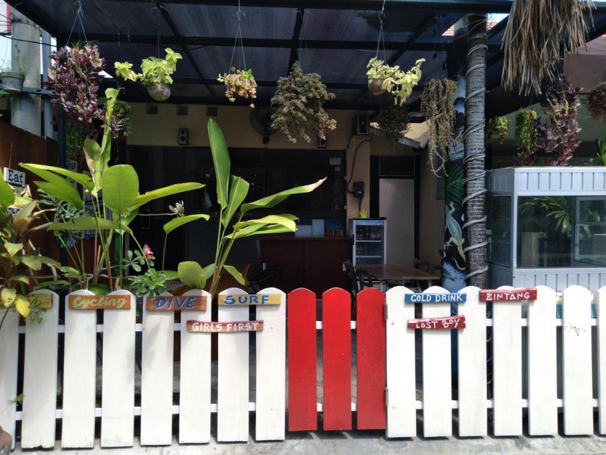 ALA Hostel Seminyak Exterior foto